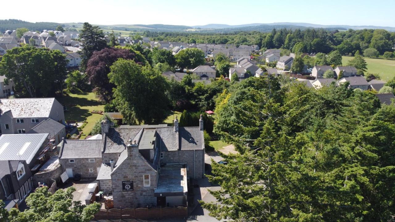 Bennachie Lodge Hotel In Kemnay Inverurie Exterior photo